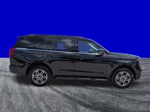 Black Metallic 2026 Ford Expedition Active
