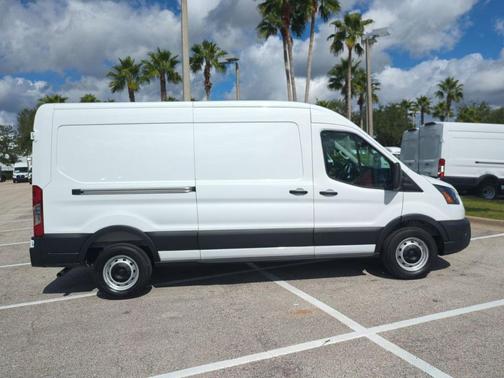 2026 Ford Transit-250 148 WB Medium Roof Cargo