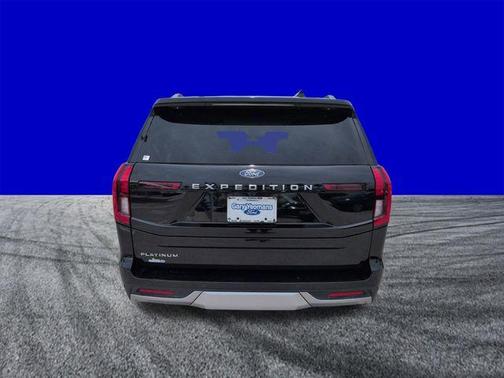 Black Metallic 2025 Ford Expedition Platinum