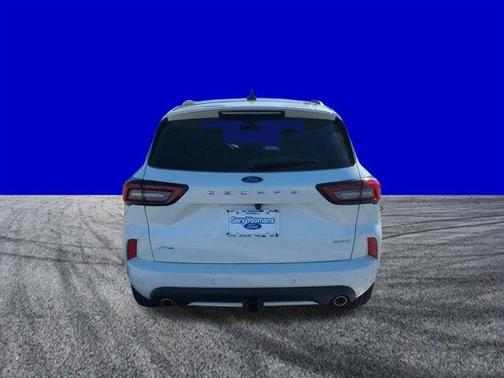2026 Ford Escape ST-Line Elite