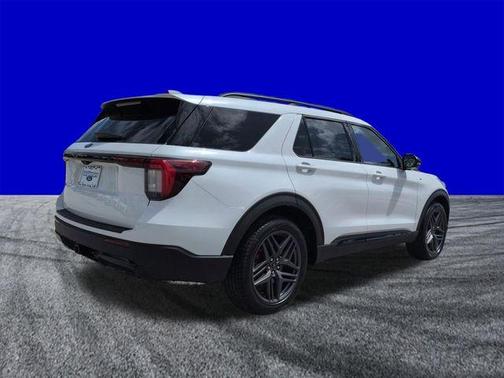 White Metallic 2026 Ford Explorer ST-Line