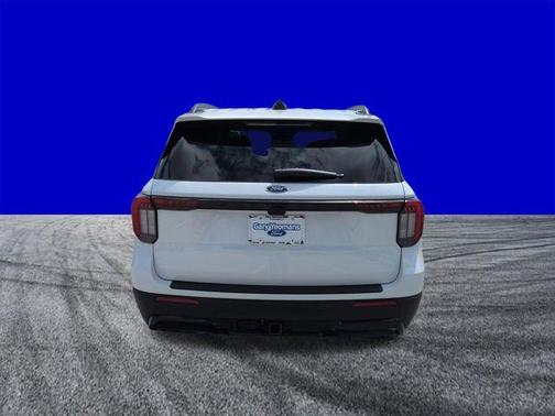 White Metallic 2026 Ford Explorer ST-Line
