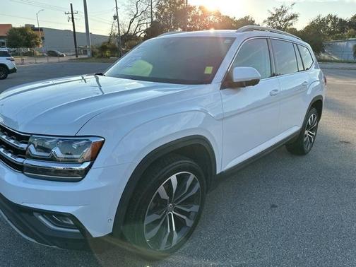 2019 Volkswagen Atlas 3.6L SEL Premium