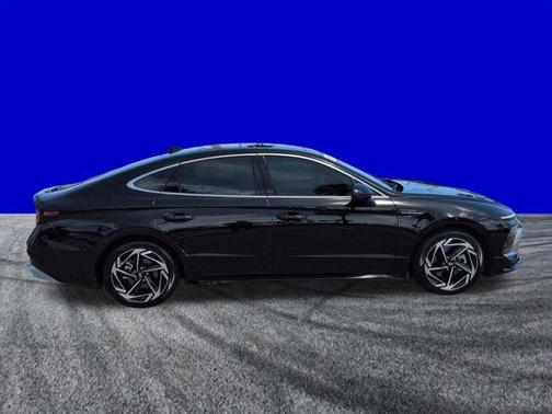 Onyx Black 2024 Hyundai SONATA SEL