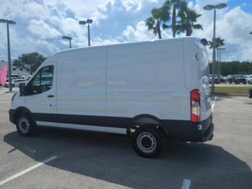 2025 Ford Transit-250 148 WB Medium Roof Cargo