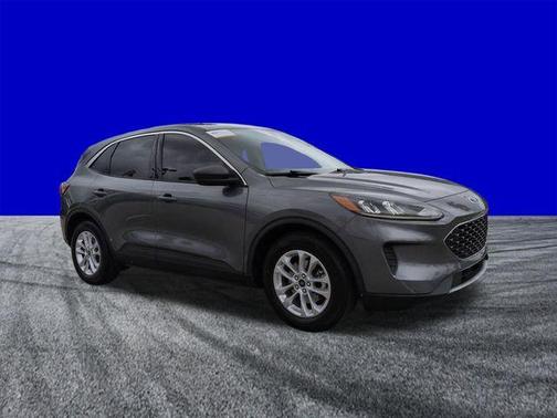 Gray Metallic 2022 Ford Escape SE
