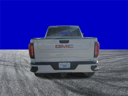 2021 GMC Sierra 2500 AT4