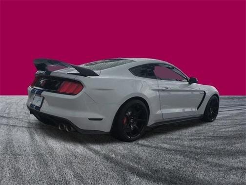 2018 Ford Shelby GT350 Base