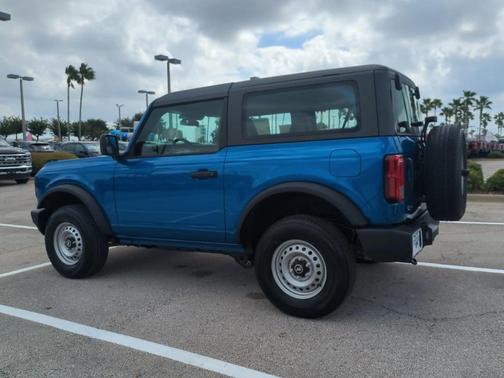 2025 Ford Bronco Base