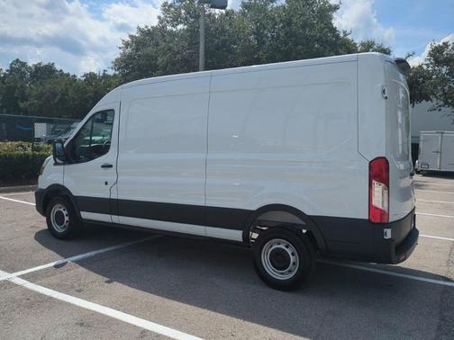 2025 Ford Transit-250 148 WB Medium Roof Cargo