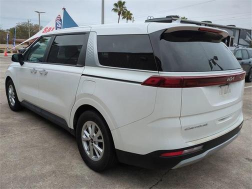 2022 Kia Carnival LXS