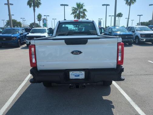 2025 Ford F-250 XL
