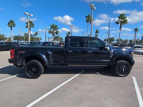 2022 Ford F-450 Platinum