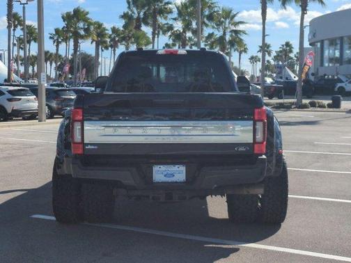 2022 Ford F-450 Platinum