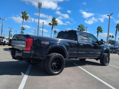 2022 Ford F-450 Platinum