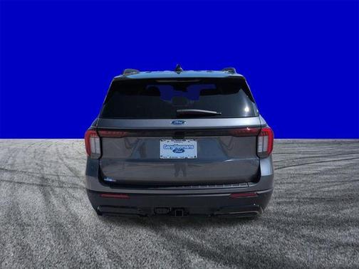 Gray Metallic 2026 Ford Explorer ST-Line