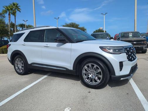 2025 Ford Explorer Platinum
