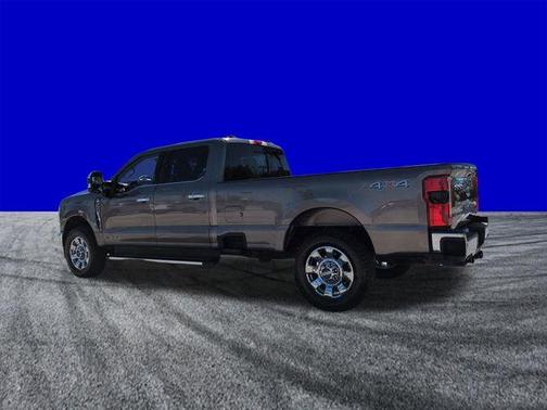 2023 Ford F-350 Lariat Super Duty