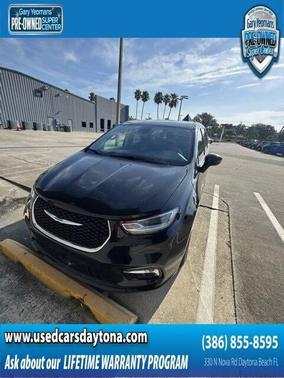 2023 Chrysler Pacifica Touring-L