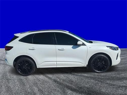 2023 Ford Escape ST-Line Elite