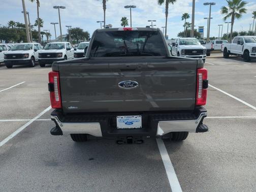 2026 Ford F-350 Lariat Super Duty