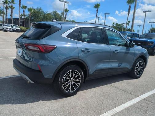 2025 Ford Escape PHEV