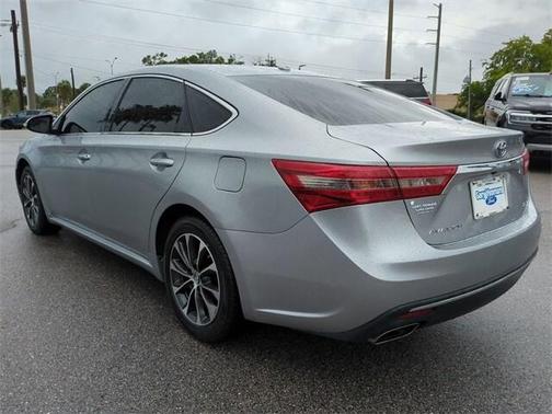 2018 Toyota Avalon XLE