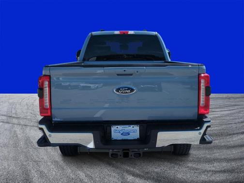 2025 Ford F-350 Lariat Super Duty