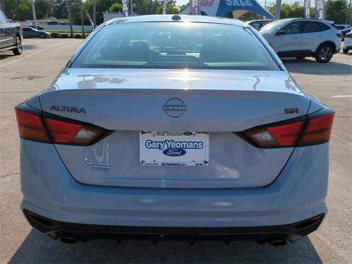 2023 Nissan Altima 2.5 SR