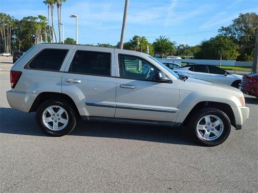 2007 Jeep Grand Cherokee Laredo