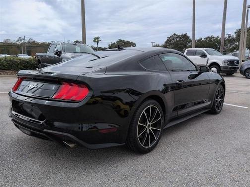 2022 Ford Mustang EcoBoost