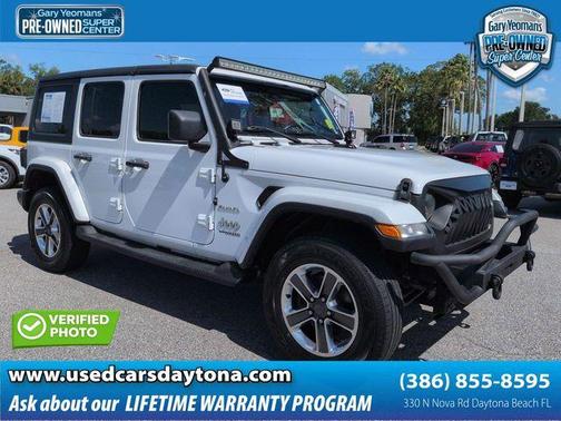 Bright White Clearcoat 2018 Jeep Wrangler Unlimited Sahara