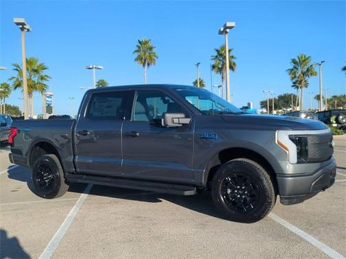 2025 Ford F-150 Lightning XLT