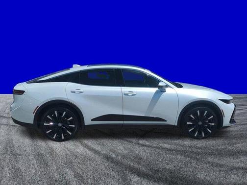 2024 Toyota Crown Platinum