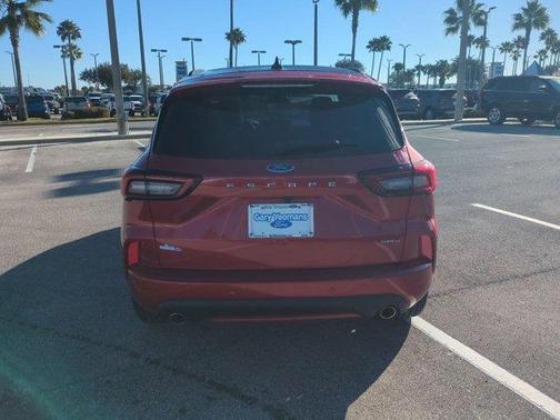 2023 Ford Escape ST-Line Elite