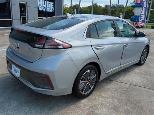 2021 Hyundai IONIQ Plug-In Hybrid SEL