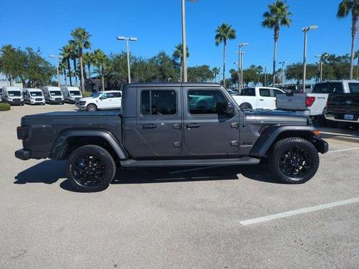 2021 Jeep Gladiator Overland