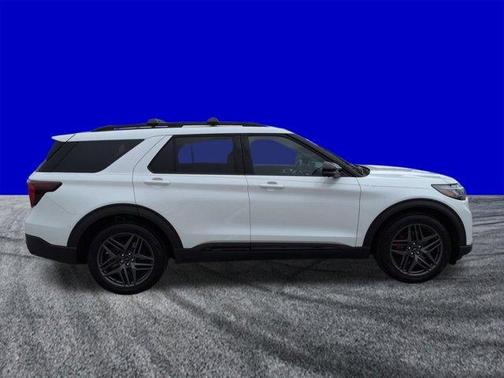 White Metallic 2025 Ford Explorer ST