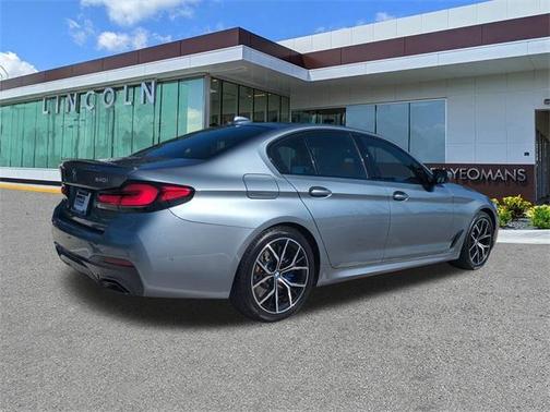 2022 BMW 540 i
