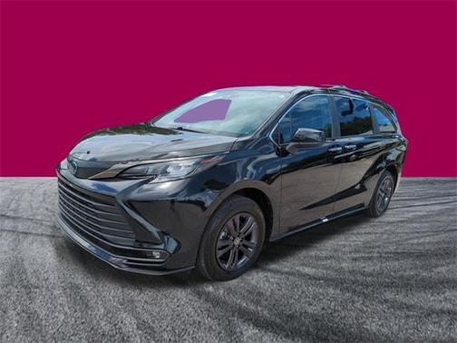 2024 Toyota Sienna Woodland Edition