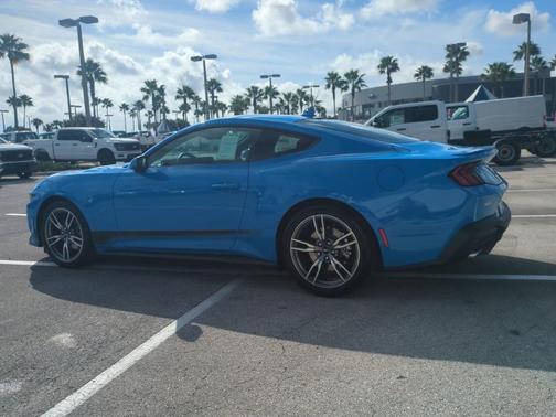 2025 Ford Mustang EcoBoost