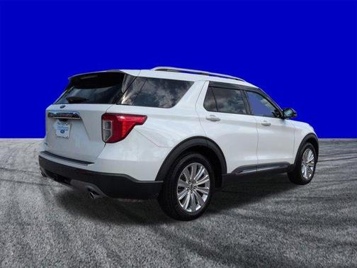 White Metallic 2022 Ford Explorer Limited