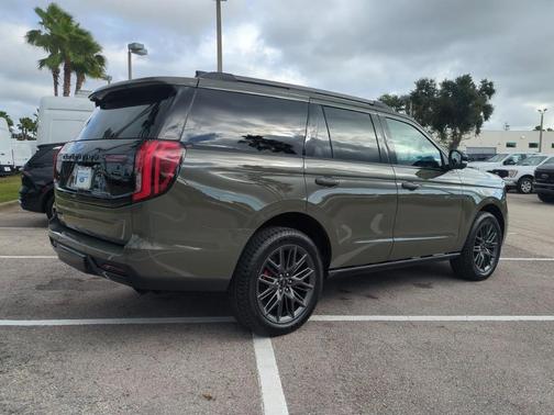 2025 Ford Expedition Platinum