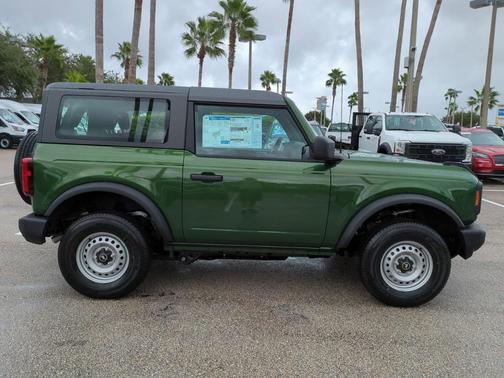 2025 Ford Bronco Base