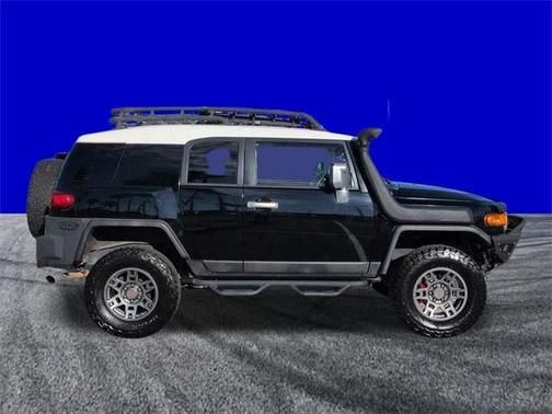 2014 Toyota FJ Cruiser Base
