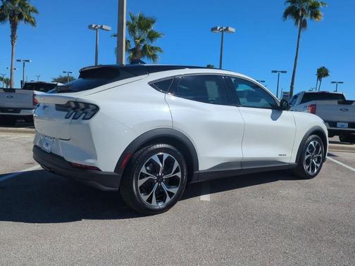 2025 Ford Mustang Mach-E Select