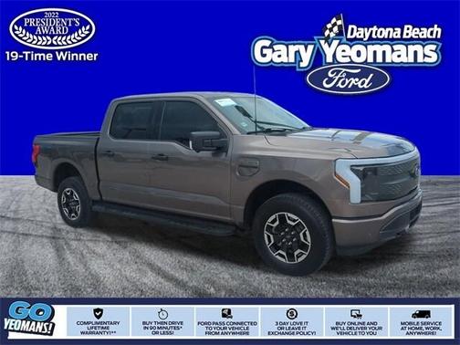 2023 Ford F-150 Lightning XLT