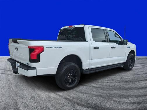 2025 Ford F-150 Lightning XLT