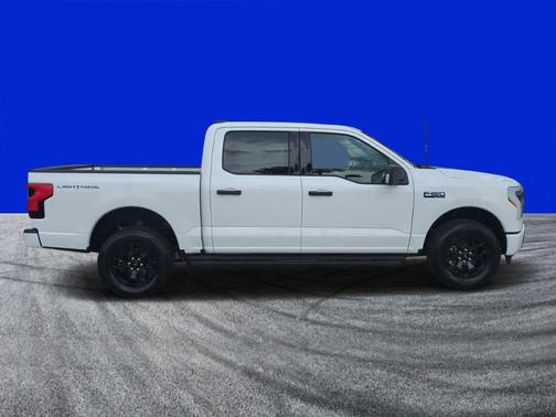2025 Ford F-150 Lightning XLT