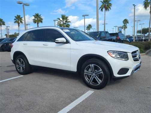 2017 Mercedes-Benz GLC 300 Base